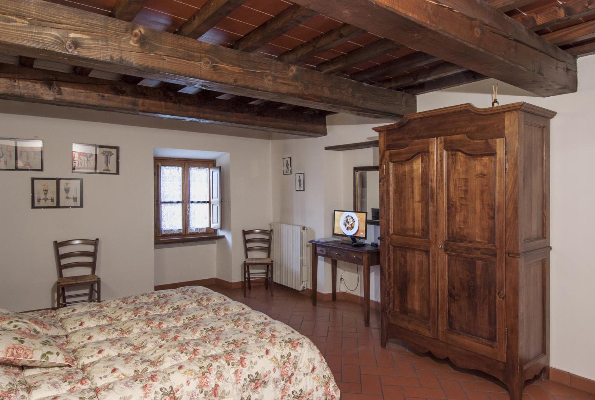 Borgo Tramonte Hotel Pratovecchio Bilik gambar