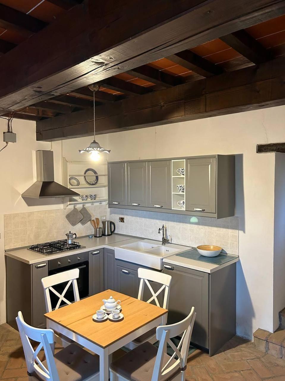 Borgo Tramonte Hotel Pratovecchio Bilik gambar