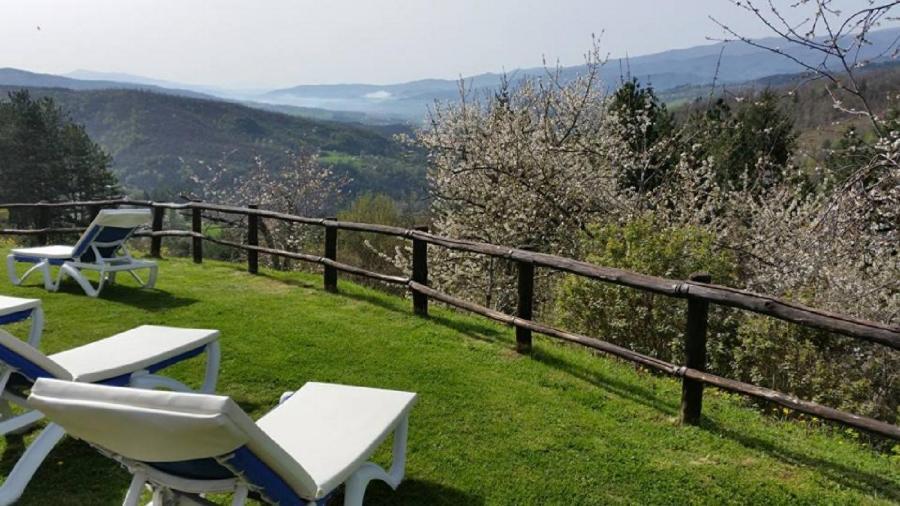 Borgo Tramonte Hotel Pratovecchio Luaran gambar